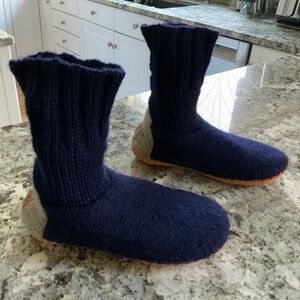 Tibetian sock. Handmade wool felt slipper shoe with Memory foam and rubber sole